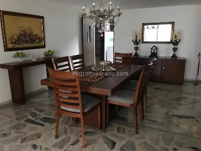 Casa de 3 alcobas en venta en Cristales, Cali, 400 m² · foto 3 de 20