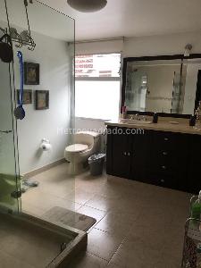 Casa de 3 alcobas en venta en Cristales, Cali, 400 m² · foto 8 de 20
