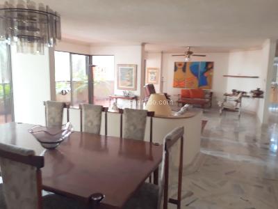Apartamento de 3 alcobas en venta en Varsalles, Cali, 200 m² · foto 9 de 13