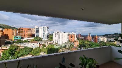 Apartamento de 2 alcobas en venta en Santa Rosa, Cali, 236 m² · foto 2 de 20