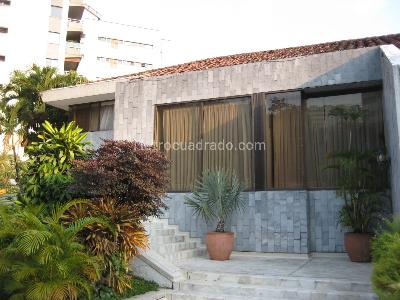 Casa de 4 alcobas en venta en Normandia, Cali, 1373 m² · foto 2 de 16