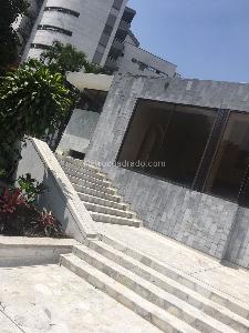 Casa de 4 alcobas en venta en Normandia, Cali, 1373 m² · foto 4 de 16