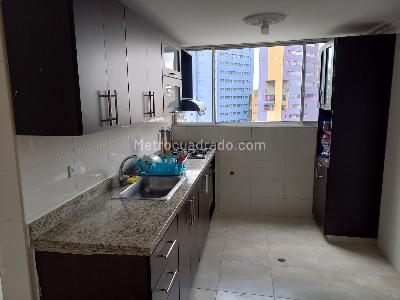 Apartamento en venta en Frente Al Parque Del Paseo Bolivar, Cali · foto 12 de 19