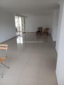 Apartamento en venta en Frente Al Parque Del Paseo Bolivar, Cali · foto 3 de 19