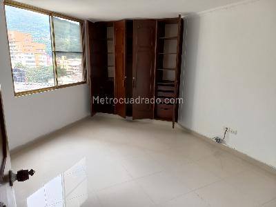 Apartamento en venta en Frente Al Parque Del Paseo Bolivar, Cali · foto 6 de 19