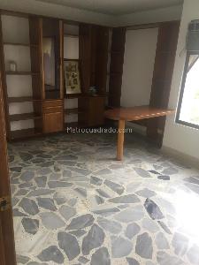 Casa de 5 alcobas en venta en Altos De Ciudad Jardin, Cali, 404 m² · foto 4 de 19