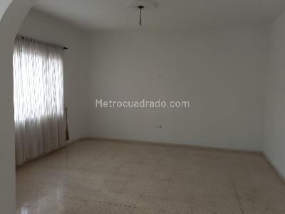 Casa de 5 alcobas en venta en Granada Comercial, Cali, 530 m² · foto 10 de 20
