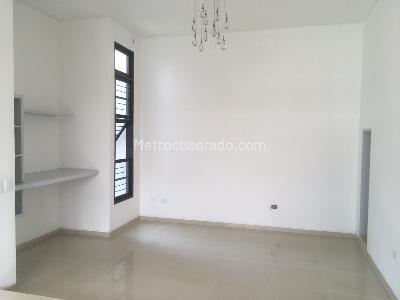 Casa de 4 alcobas en venta en Alameda, Cali, 338 m² · foto 10 de 20