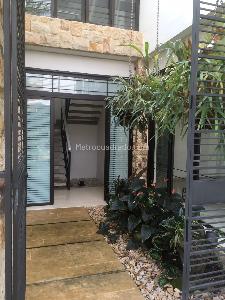 Casa de 4 alcobas en venta en Alameda, Cali, 338 m² · foto 4 de 20