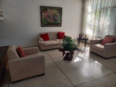 Casa de 5 alcobas en venta en Versalles, Cali, 523 m² · foto 14 de 19