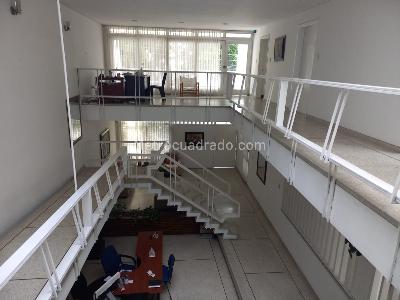 Casa de 5 alcobas en venta en Versalles, Cali, 523 m² · foto 15 de 19