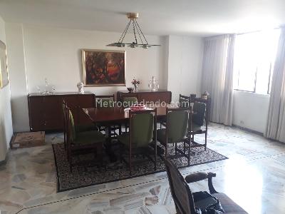 Apartamento en venta en Versalles, Cali · foto 3 de 19