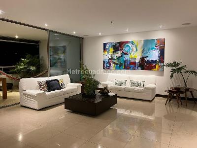 Apartamento de 3 alcobas en venta en Aguacatal, Cali, 238 m² · foto 4 de 19