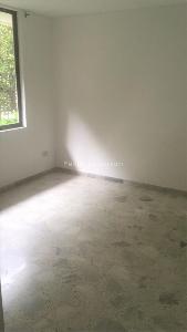 Apartamento en venta en Departamental, Cali · foto 3 de 14