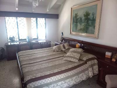 Casa de 4 alcobas en venta en Parque La Flora, Cali, 425 m² · foto 11 de 20