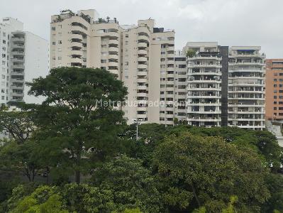 Apartamento de 2 alcobas en venta en Cali El Peñon, Cali, 162 m² · foto 2 de 18