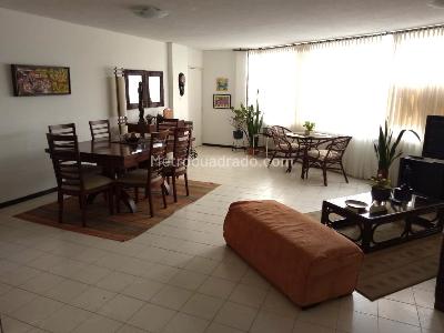 Apartamento de 3 alcobas en venta en Granada, Cali, 138 m² · foto 6 de 11
