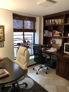 Apartamento de 3 alcobas en venta en Santa Rita, Cali, 148 m² · foto 14 de 18