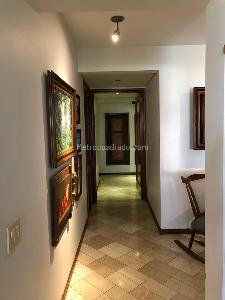 Apartamento de 3 alcobas en venta en Santa Rita, Cali, 148 m² · foto 4 de 18