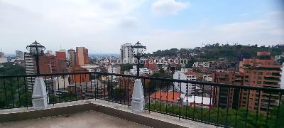 Apartamento de 4 alcobas en venta en Normandia, Cali, 400 m² · foto 18 de 20