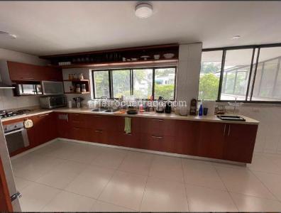 Apartamento de 3 alcobas en venta en Normandia, Cali, 243 m² · foto 16 de 20