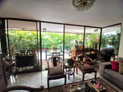 Apartamento de 3 alcobas en venta en Arboledas, Cali, 278 m² · foto 3 de 18