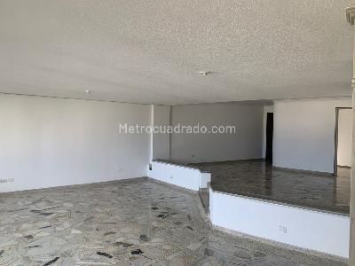 Apartamento de 3 alcobas en venta en Santa Monica Alta, Cali, 178 m² · foto 8 de 20