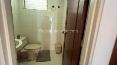 Apartamento en venta en Granada, Cali · foto 9 de 19