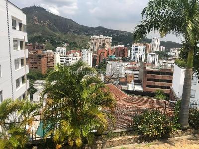 Casa de 4 alcobas en venta en La Arboleda, Cali, 670 m² · foto 4 de 20