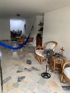 Apartamento de 2 alcobas en venta en La Flora, Cali, 120 m² · foto 2 de 20