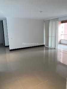Apartamento de 3 alcobas en venta en Normandia, Cali, 220 m² · foto 3 de 15