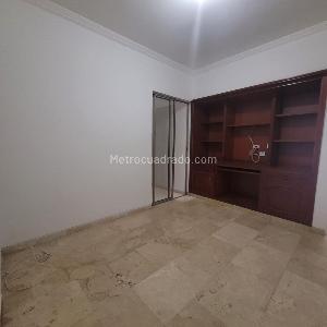 Apartamento de 3 alcobas en venta en El Ingenio, Cali, 180 m² · foto 12 de 19