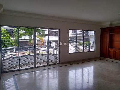 Apartamento de 3 alcobas en venta en El Ingenio, Cali, 180 m² · foto 17 de 19