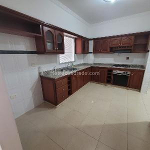 Apartamento de 3 alcobas en venta en El Ingenio, Cali, 180 m² · foto 3 de 19