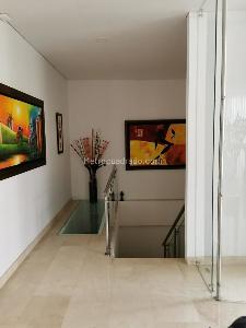Apartamento de 4 alcobas en venta en Bellavista, Cali, 378 m² · foto 8 de 20