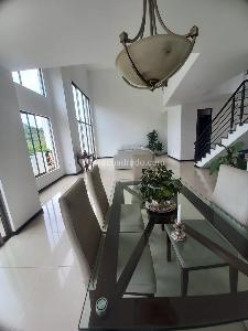 Casa de 3 alcobas en venta en Aguacatal, Cali, 318 m² · foto 9 de 20