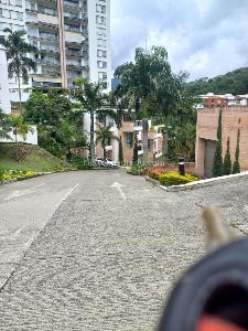 Casa de 3 alcobas en venta en Aguacatal, Cali, 318 m² · foto 6 de 20