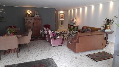Apartamento de 2 alcobas en venta en Santa Teresita, Cali, 150 m² · foto 12 de 18