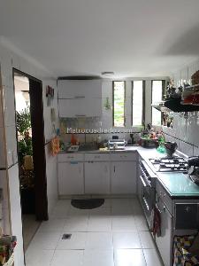 Apartamento de 2 alcobas en venta en Santa Teresita, Cali, 150 m² · foto 8 de 18