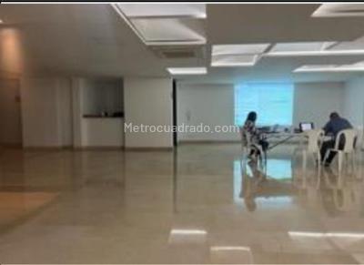 Apartamento de 3 alcobas en venta en Cali Normandia, Cali, 430 m² · foto 12 de 18