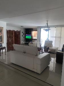 Apartamento de 3 alcobas en venta en Santa Barbara, Cali, 227 m² · foto 6 de 18