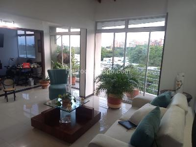 Apartamento en venta en Capri, Cali · foto 2 de 19