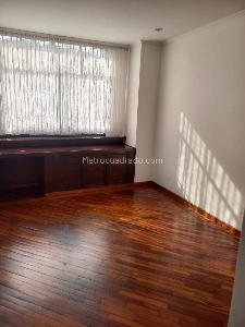 Apartamento de 3 alcobas en venta en Santa Rita, Cali, 260 m² · foto 18 de 20