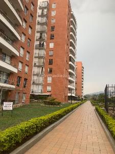 Apartamento de 3 alcobas en venta en Cristales, Cali, 114 m² · foto 2 de 20