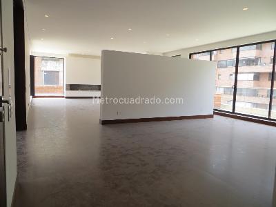 Apartamento de 4 alcobas en venta en Los Rosales Emaus, Bogotá, 498 m² · foto 14 de 20