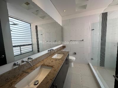 Casa de 3 alcobas en venta en Conjunto Hacienda San Luis, Cajicá, 230 m² · foto 15 de 20