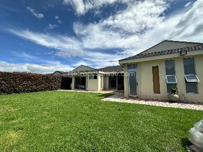 Casa de 3 alcobas en venta en Condominio Quintas Del Molino, Cajicá, 250 m² · foto 18 de 20