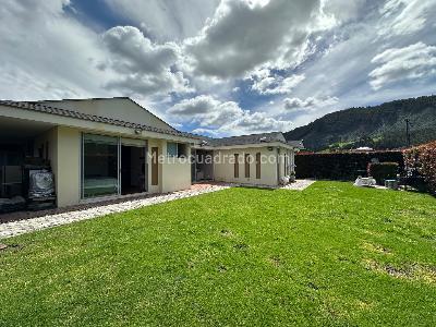 Casa de 3 alcobas en venta en Condominio Quintas Del Molino, Cajicá, 250 m² · foto 2 de 20