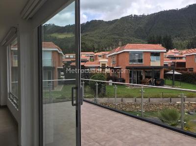 Casa de 4 alcobas en arriendo en Condominio Bosque Residencial Etapa Alcaparros, Cajicá, 320 m² · foto 10 de 20