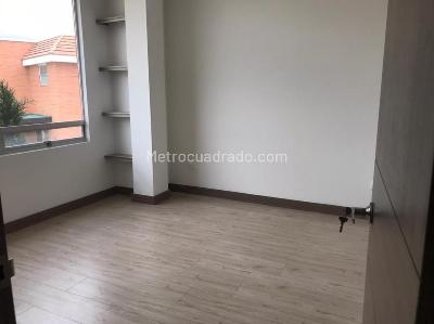 Casa de 4 alcobas en arriendo en Condominio Bosque Residencial Etapa Alcaparros, Cajicá, 320 m² · foto 14 de 20